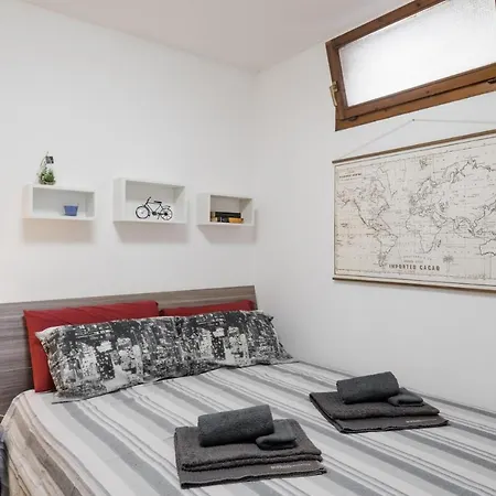 Los Gatos Apartment *